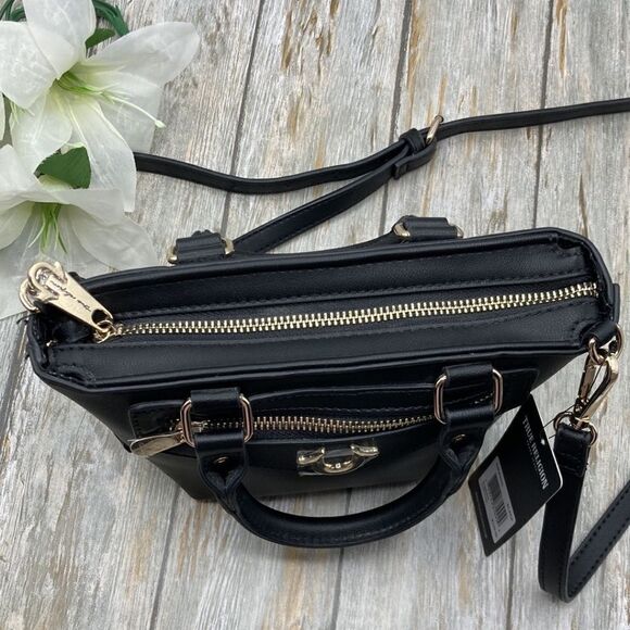 Women’s True Religion Small Black Crossbody Shoulder Bag Handbag Purse - Picture 2 of 14